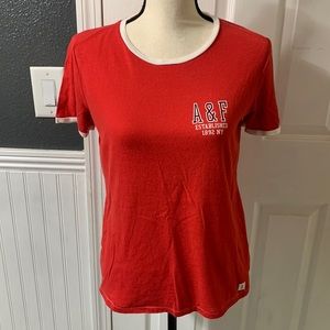 Abercrombie & Fitch t-shirt
